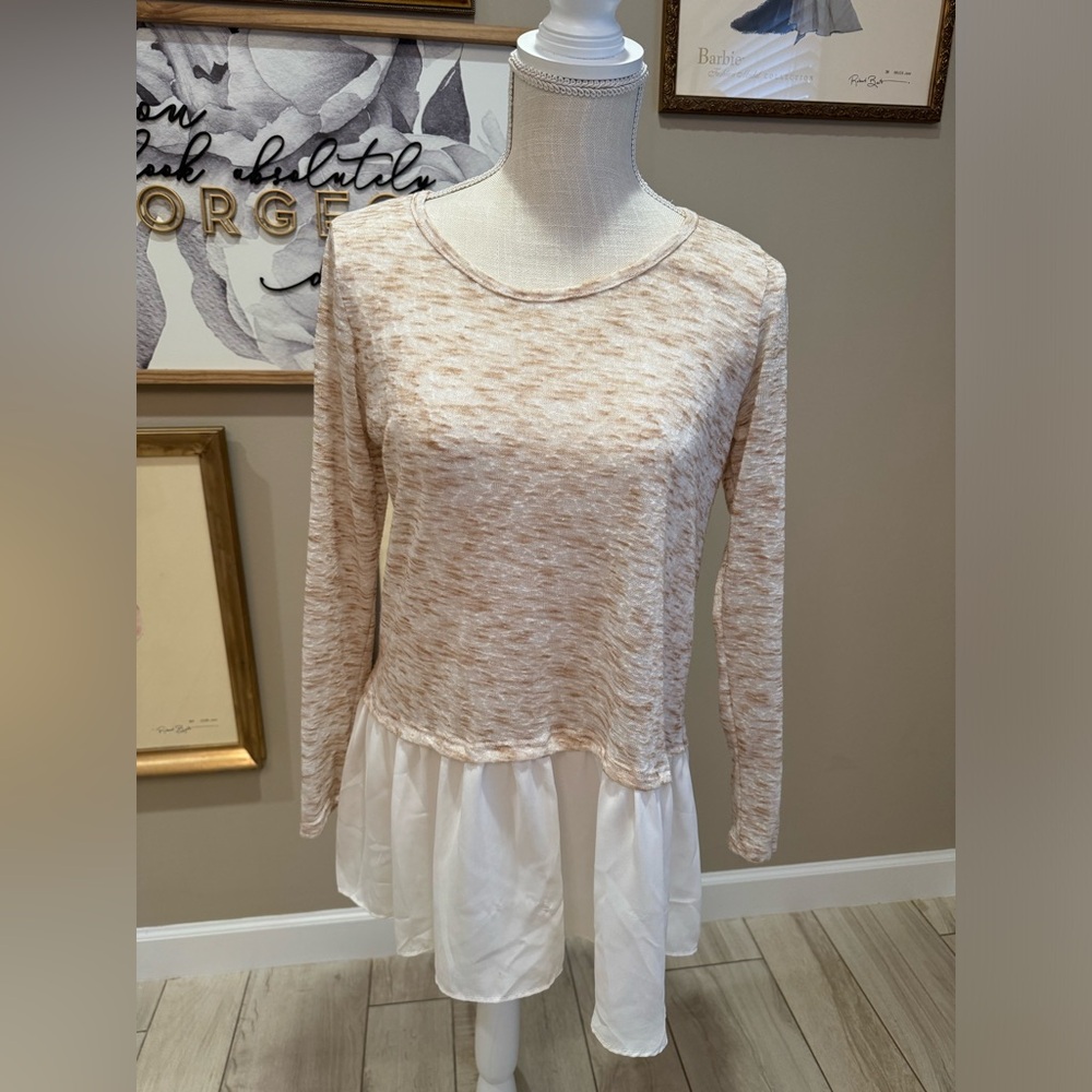 5 for $30 BOUTIQUE AUDGE PODGE Peplum Long Sleeve Ruffle Bottom Top
